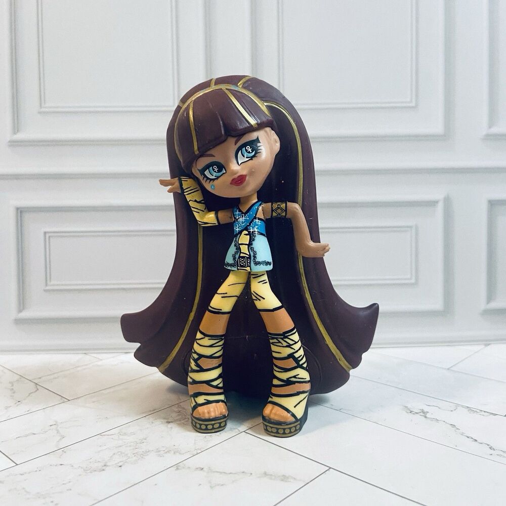 Vintage Monster High Vinyl Collection Cleo De Nile Figurine